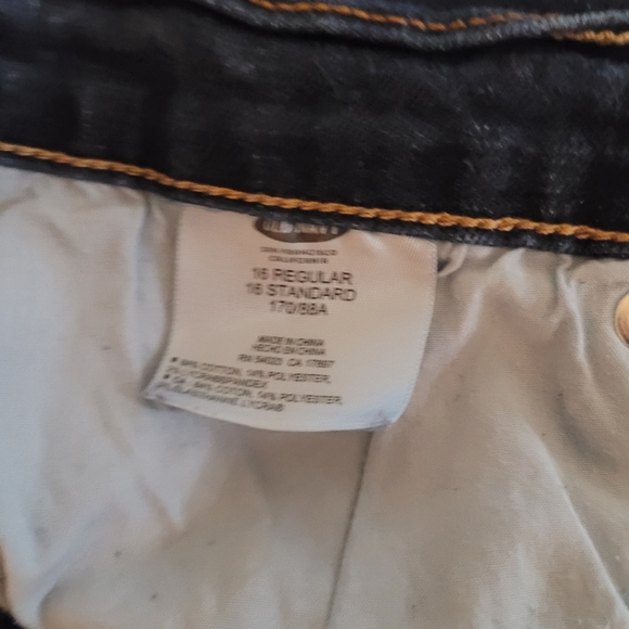 Jeans - Picture 4 of 5